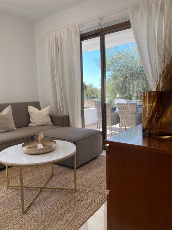 Phaedrus Living: City View Luxury Flat Androcleous Paphos Eksteriør billede