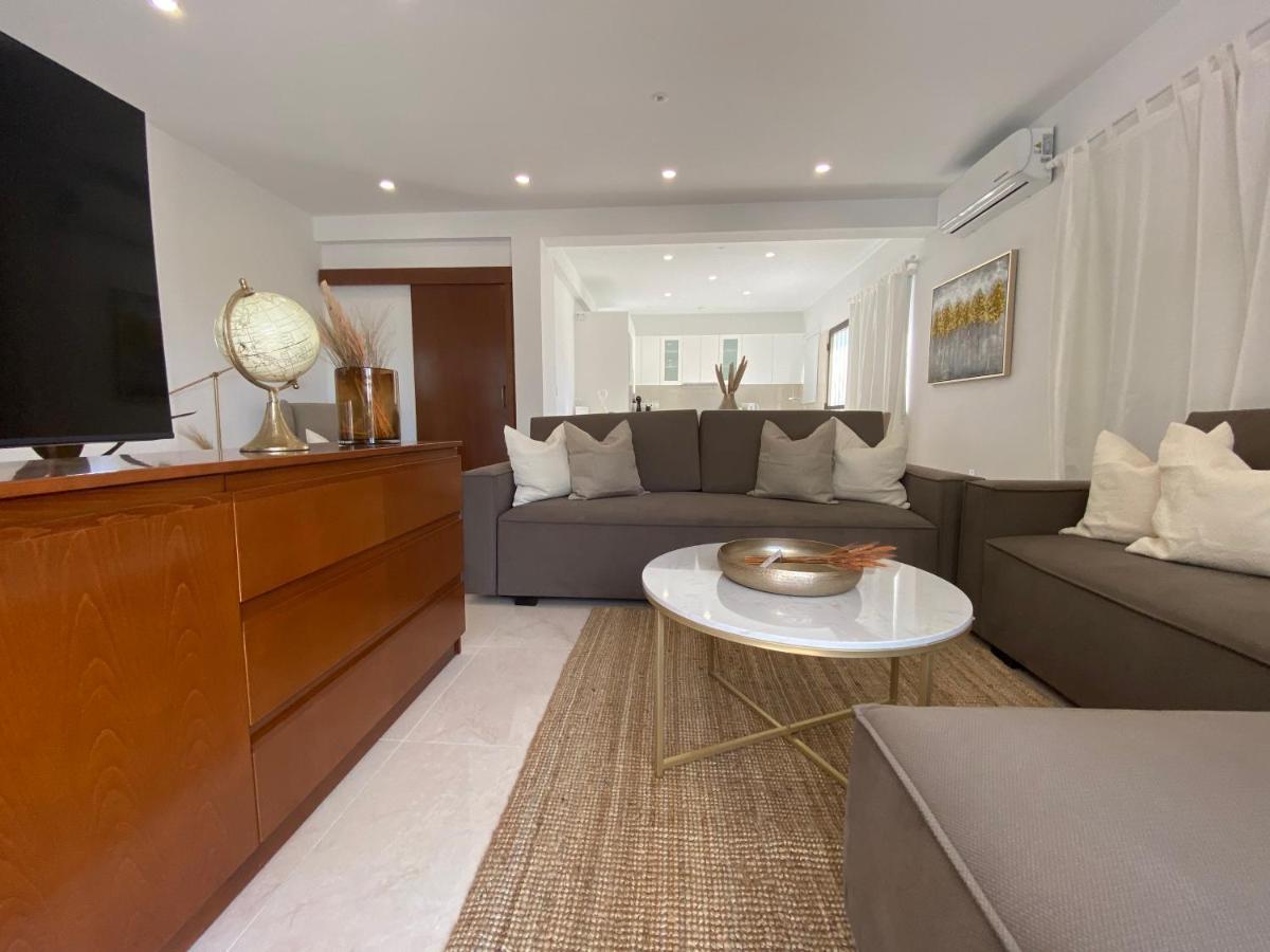 Phaedrus Living: City View Luxury Flat Androcleous Paphos Eksteriør billede