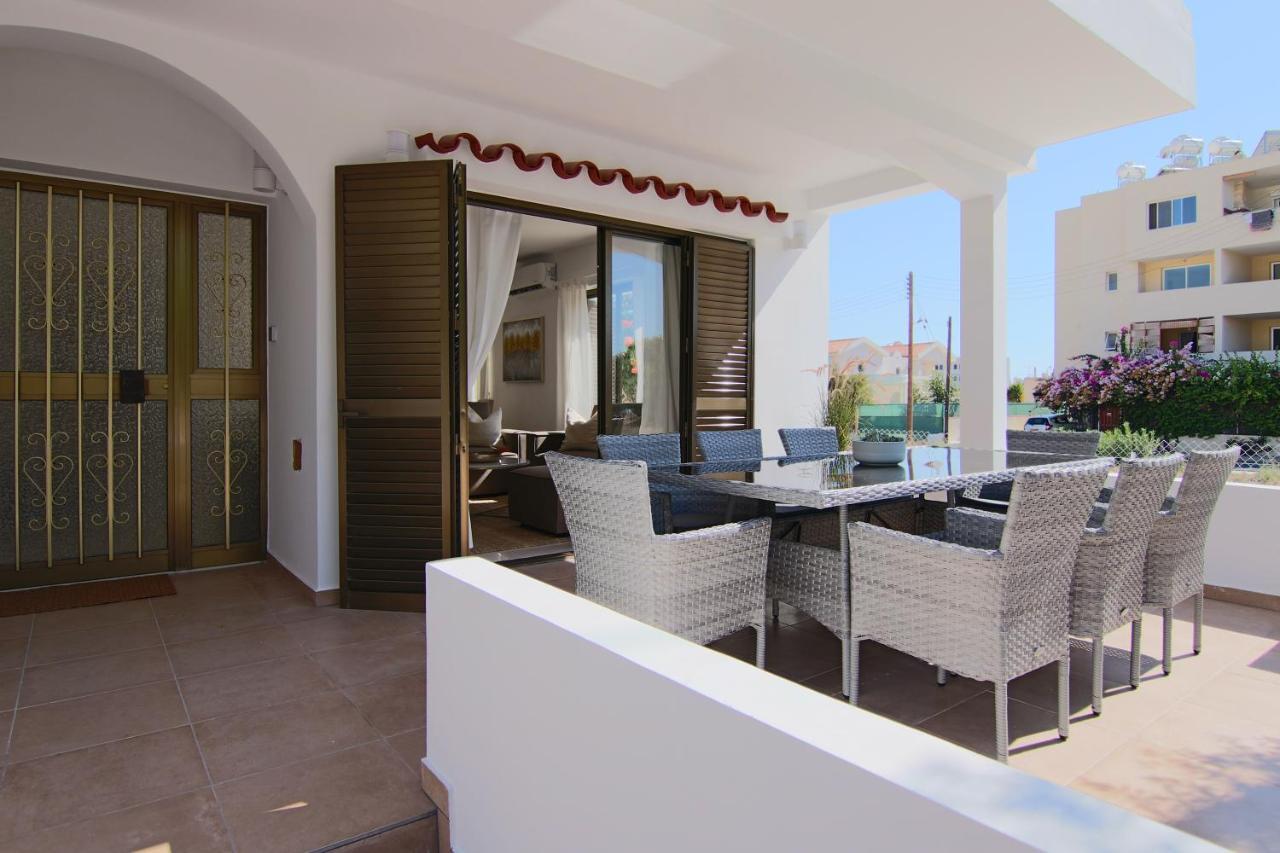 Phaedrus Living: City View Luxury Flat Androcleous Paphos Eksteriør billede