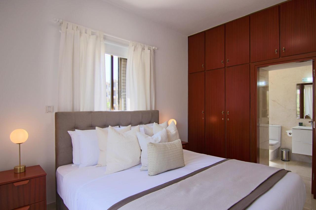 Phaedrus Living: City View Luxury Flat Androcleous Paphos Eksteriør billede