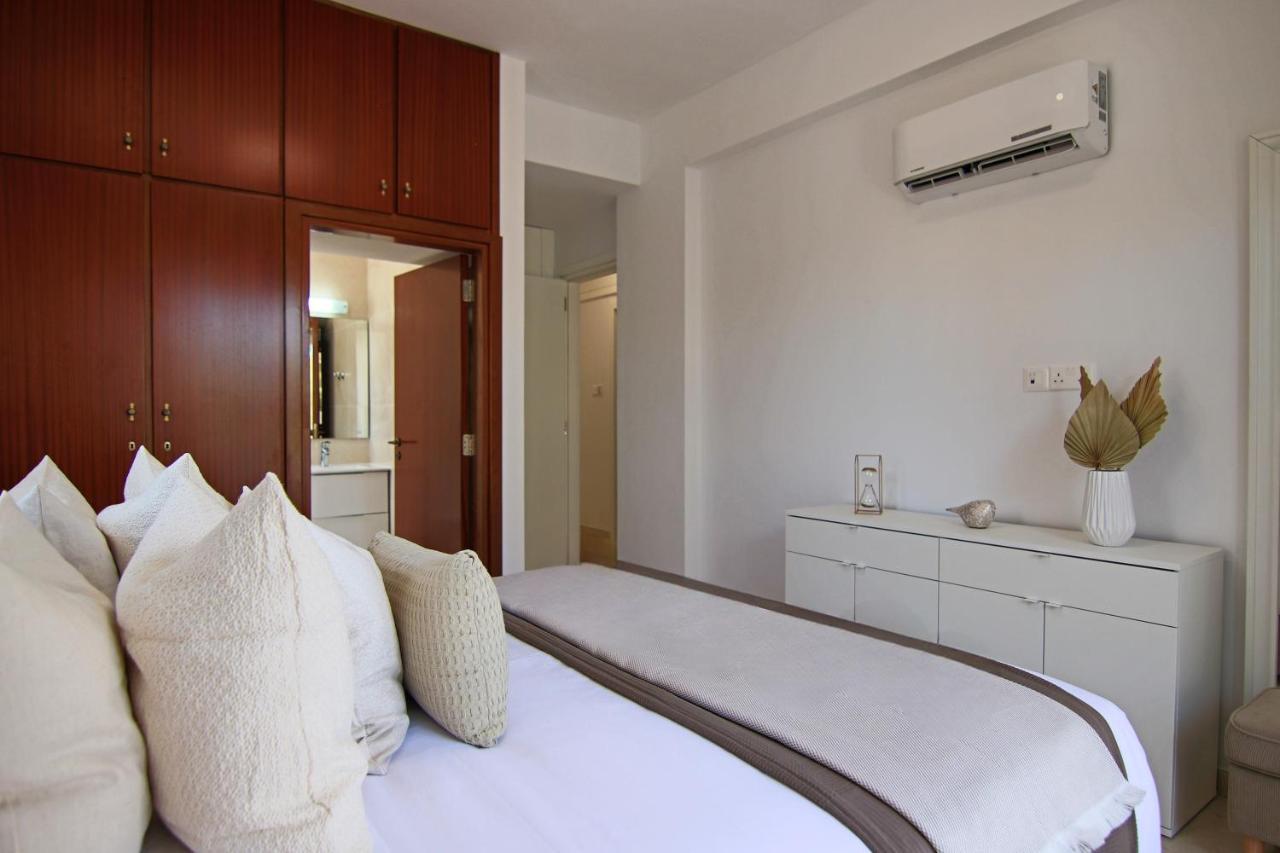 Phaedrus Living: City View Luxury Flat Androcleous Paphos Eksteriør billede